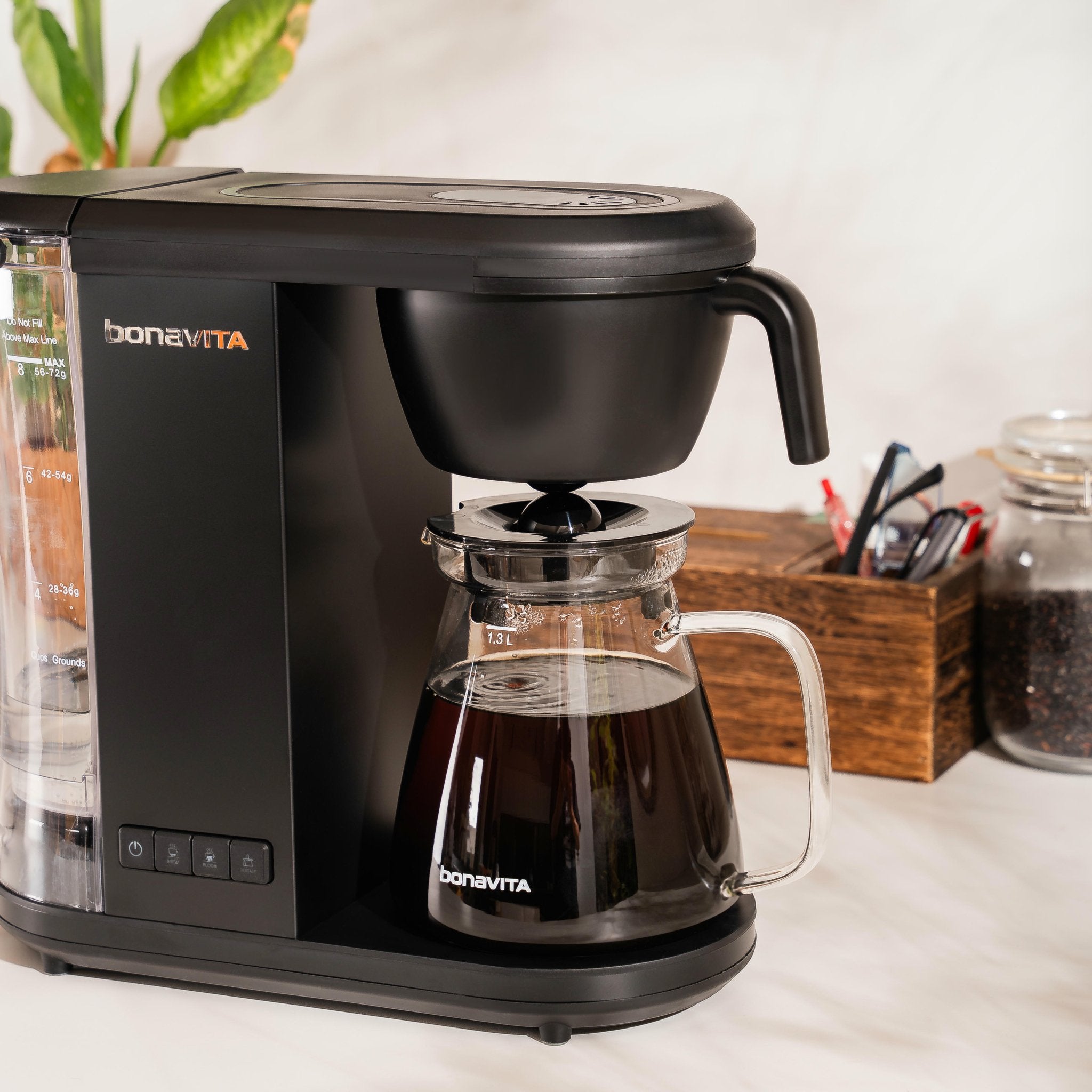 Enthusiast 8 - Cup Drip Coffee Brewer with 1.3L Thermal or Glass Carafe - coffee maker | Altohaus