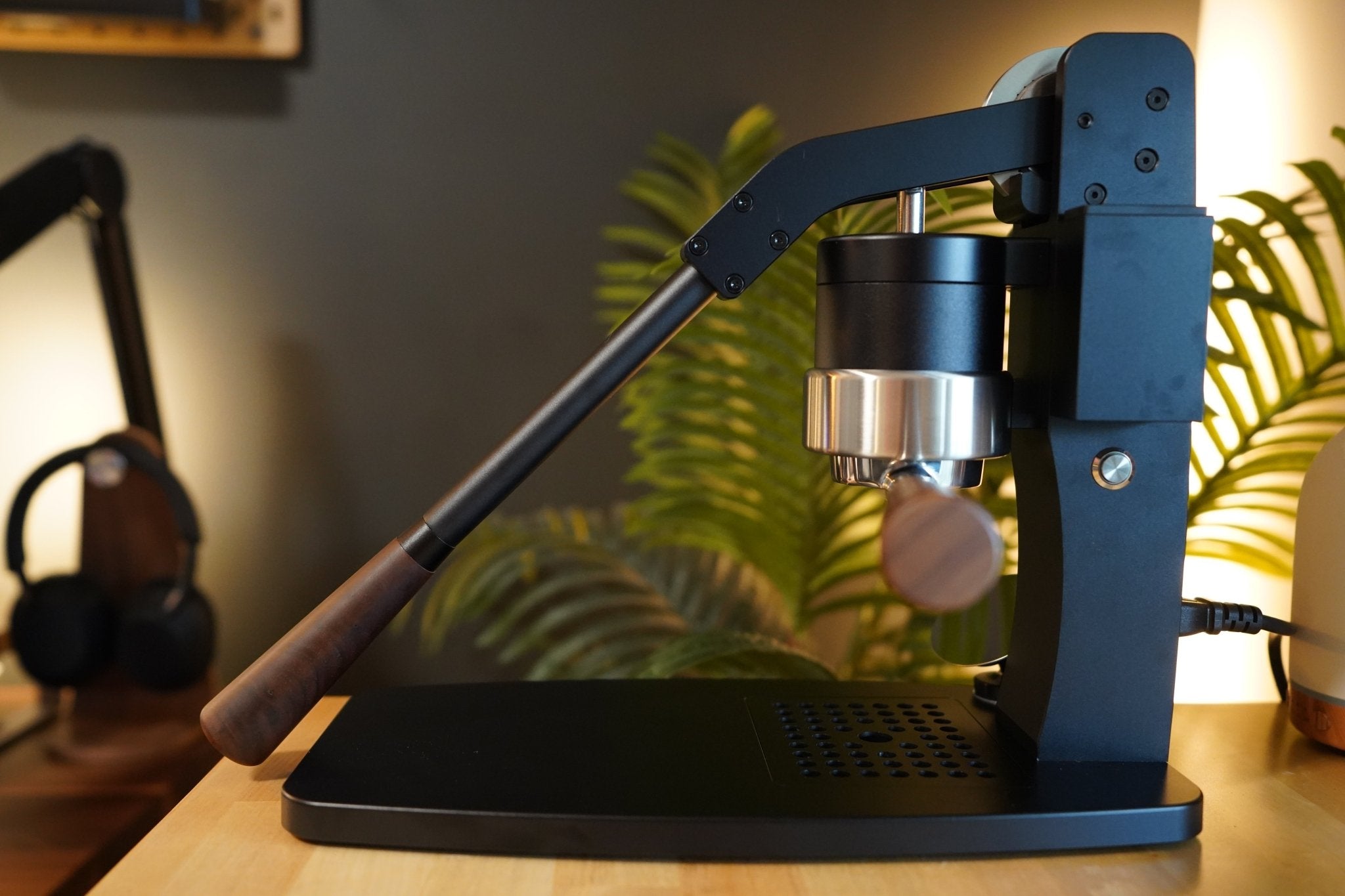 Turin Axis Lever Espresso Machine - Espresso Machine | Altohaus