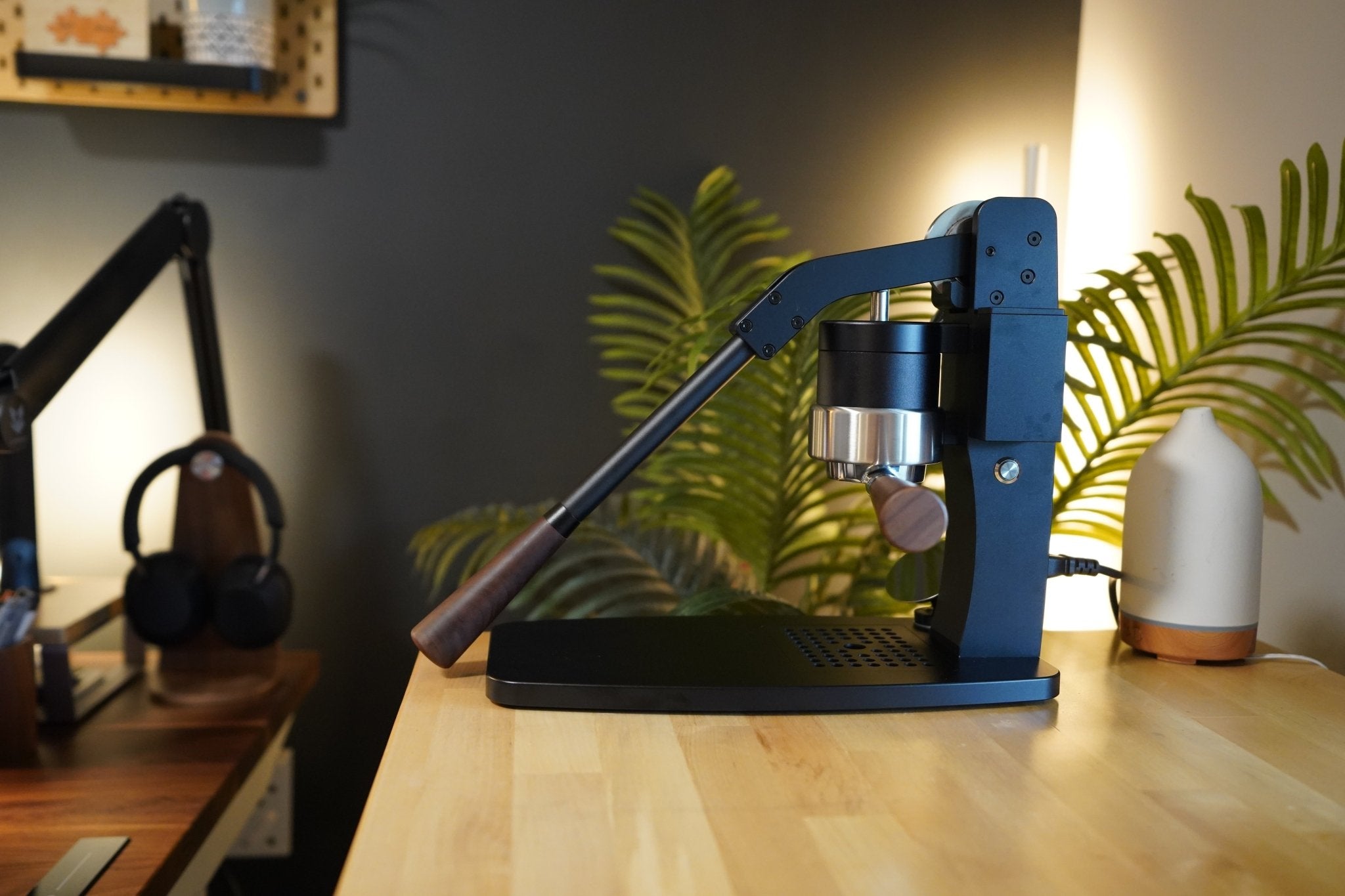 Turin Axis Lever Espresso Machine - Espresso Machine | Altohaus