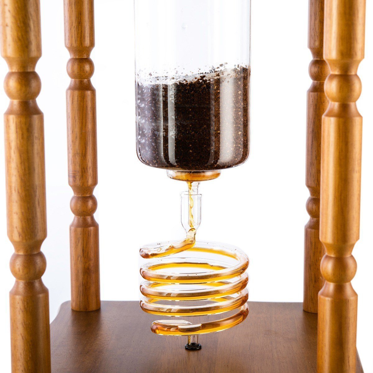 Yama Glass Cold Brew Tower – Curved Brown Wood Frame – 25 Cup (100 oz) - Cold - Brewer | Altohaus