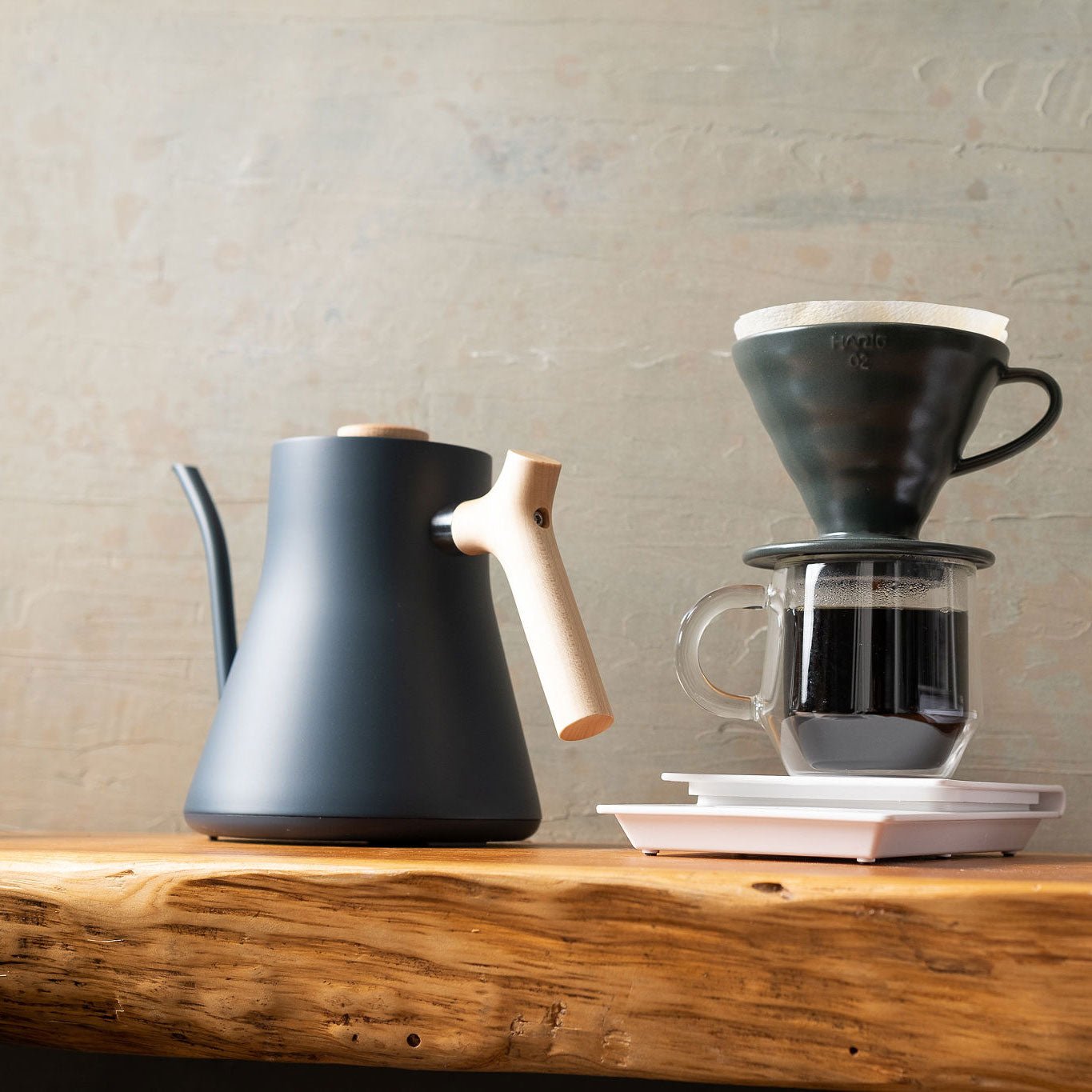 V60 Ceramic Coffee Dripper 02 - Juniper - Brewers & Pour - Over | Altohaus