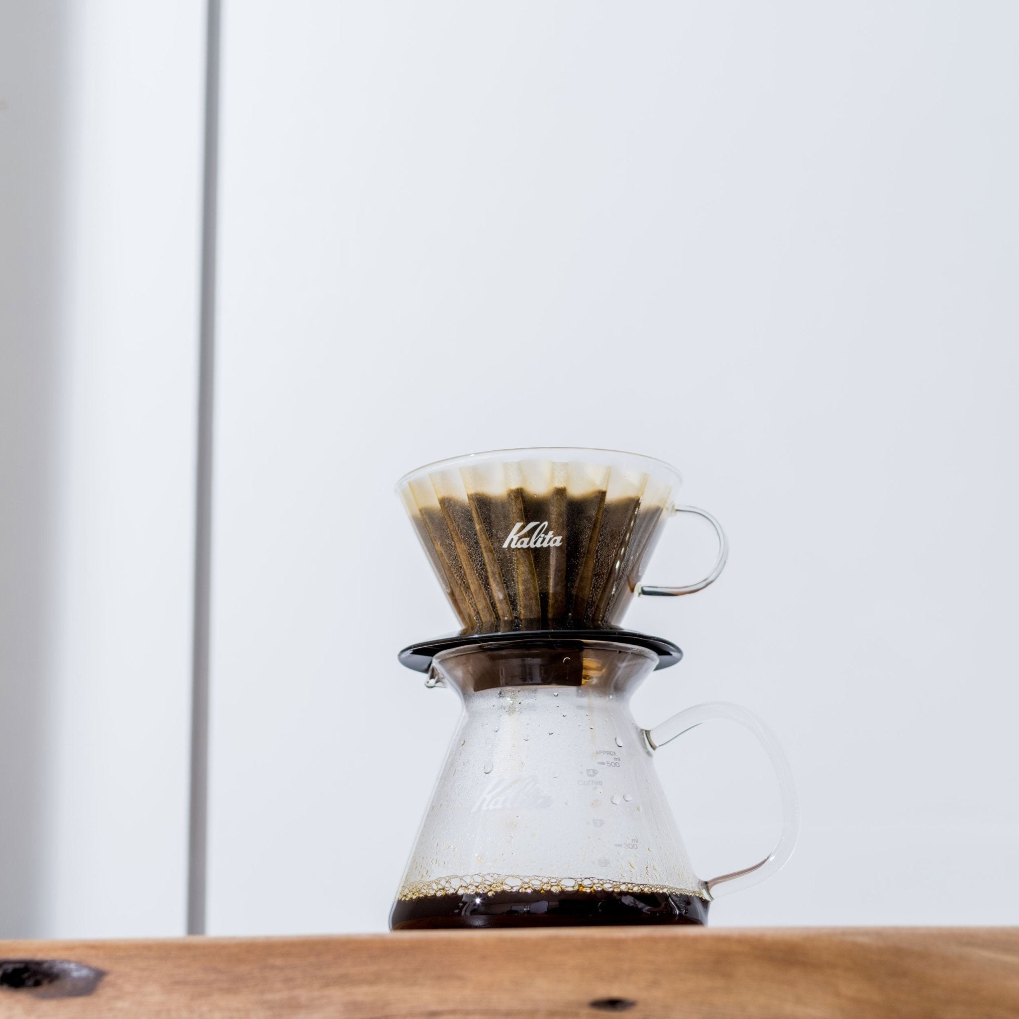 Kalita Wave Glass Coffee Dripper 185 - Pour - Over Dripper | Altohaus