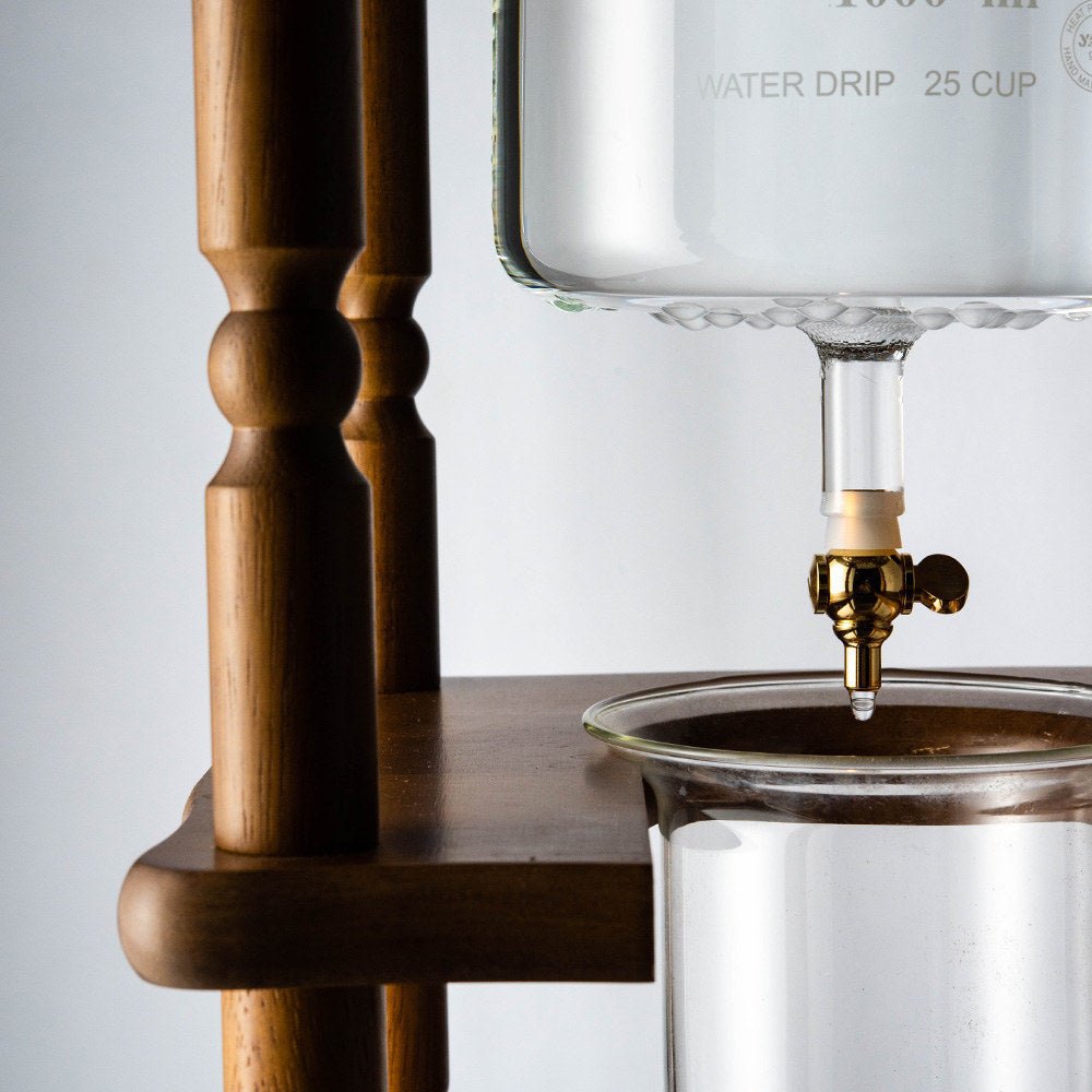 Yama Glass Cold Brew Tower – Curved Brown Wood Frame – 25 Cup (100 oz) - Cold - Brewer | Altohaus
