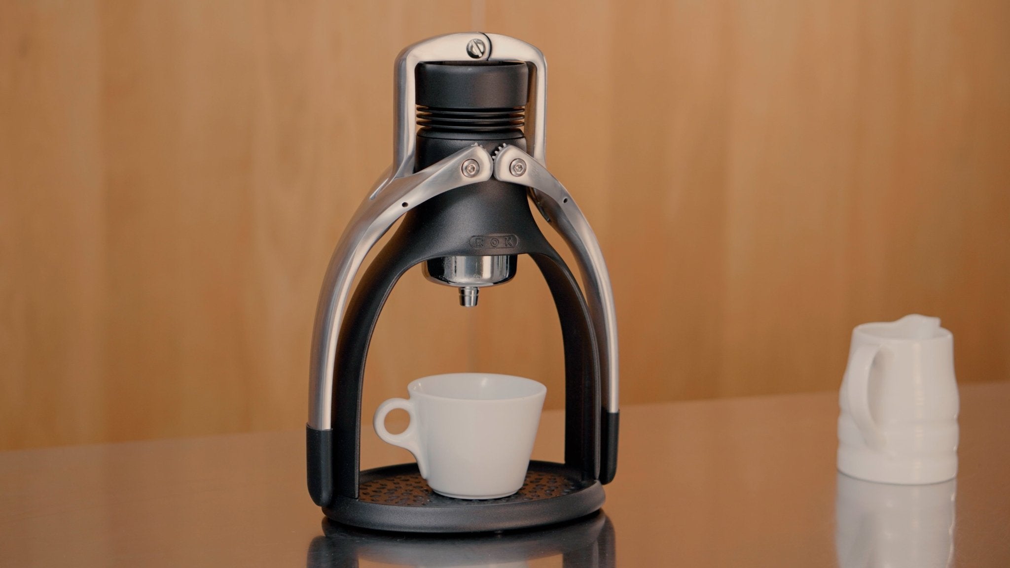 EspressoGC Black PLUS - Espresso Machine | Altohaus