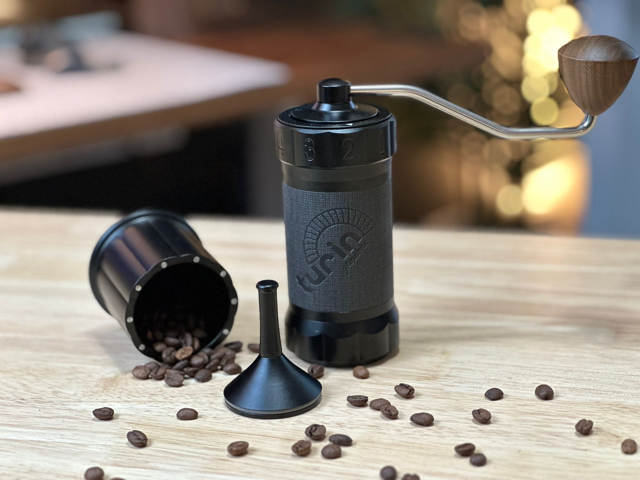 TURIN™ H40™ V2 HAND COFFEE GRINDER - Grinder | Altohaus
