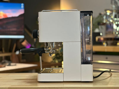 Turin™ Legato™ V2 Espresso Machine - Espresso Machine | Altohaus